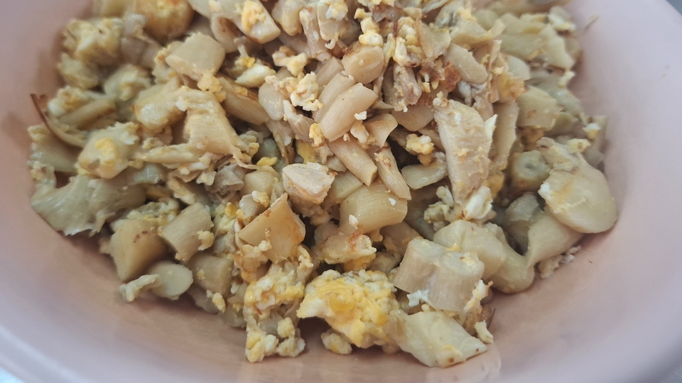เห็ดฟางผัดไข่ เมนูวันพระ
