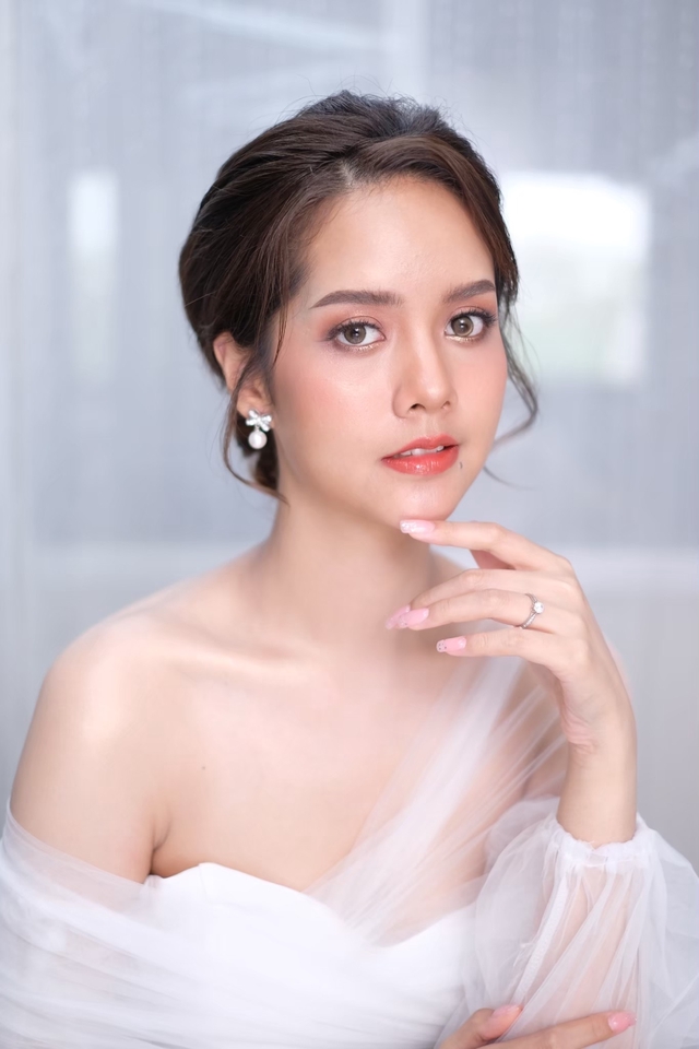 ช่างแต่งหน้าเจ้าสาว แต่งหน้าสไตล์เกาหลี สวยหวาน ดูดี