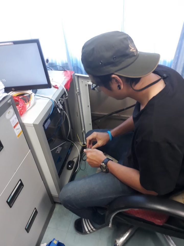 รับติดตั้งเซิร์ฟเวอร์และวางระบบเครือข่าย