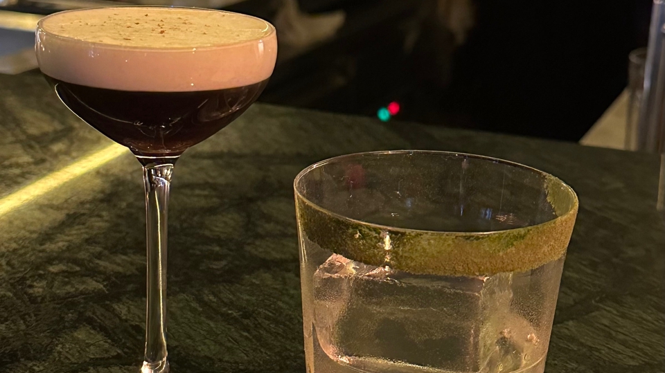 ไปนั่งดื่มเป็นเพื่อนได้ ขอฟรี2ดริ้ง ขอบคุณครับ