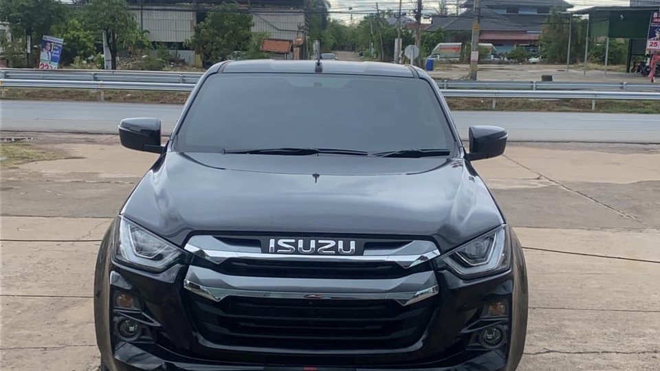 จ้างคนขับรถรายวัน รถกระบะอิซูซุ บริการคนขับรถส่วนตัว