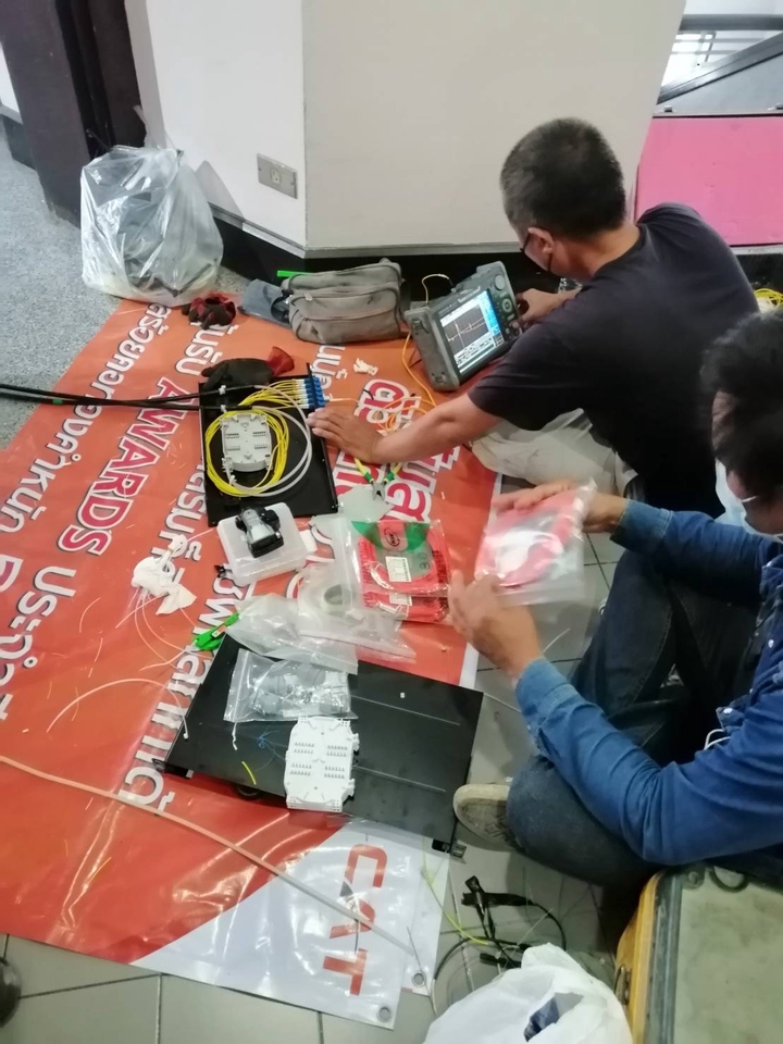 วางระบบเน็ตเวิร์คใยแก้วนำแสง CAT ช่างเทคนิคติดตั้งระบบ