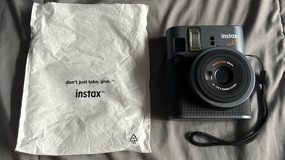 เช่ากล้องโพลารอยด์ instax mini 41