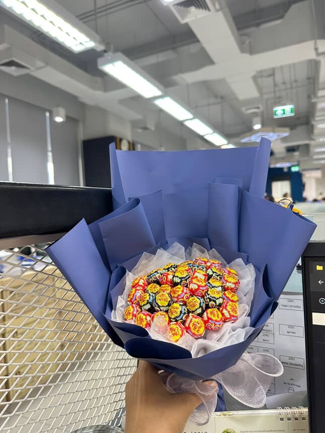 รับจัดดอกไม้ช่อลูกอมหวาน