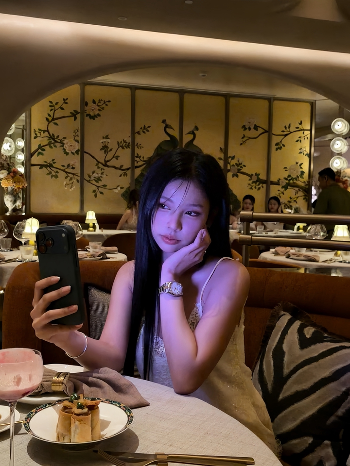 หาเพื่อนทำกิจกรรม กิน เที่ยว - เพื่อนเที่ยวถ่ายรูป กล้องดิจิตอล/ไอโฟน ตามคาเฟ่ ร้านอาหาร ออกงานอีเว้นท์ รับปริญญา - 3