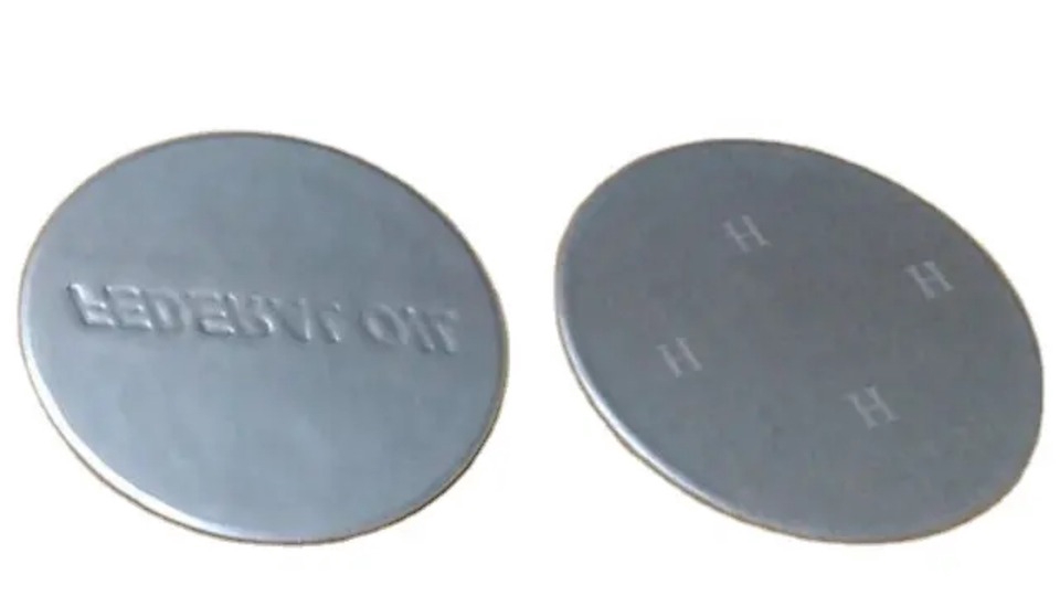 แผ่นเรียบปั๊มนูน