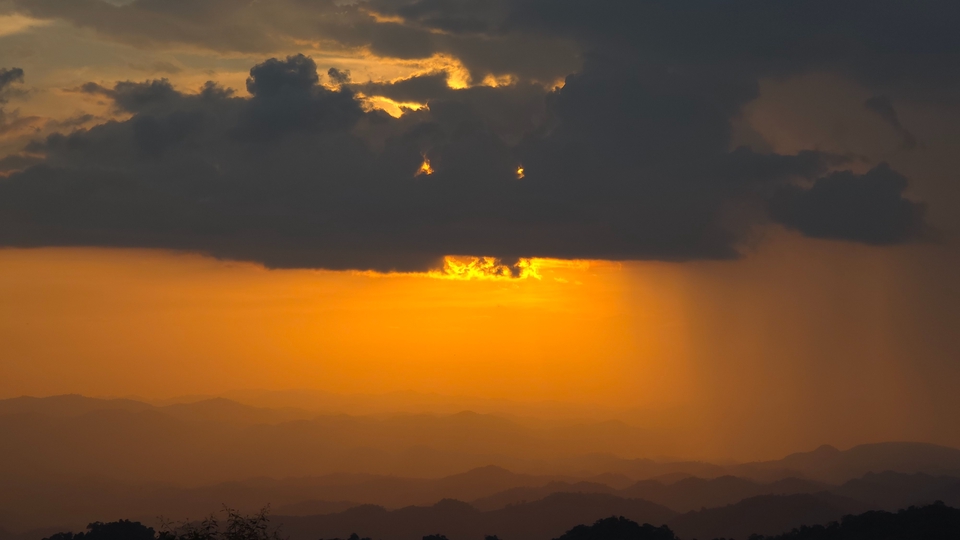 ท้องฟ้ายามเย็นดอยเสมอดาว