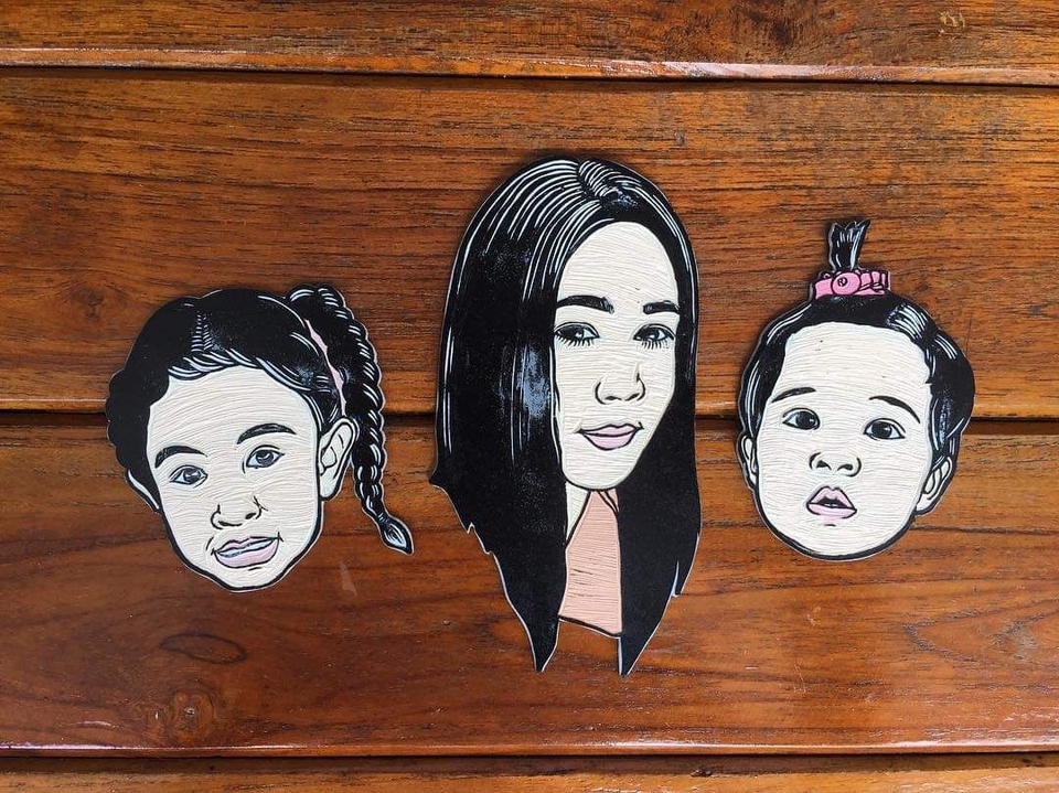 อื่นๆ - งานแกะรูปหน้าคนเป็นแม่เหล็กติดตู้เย็น / Linocut Magnet - 30