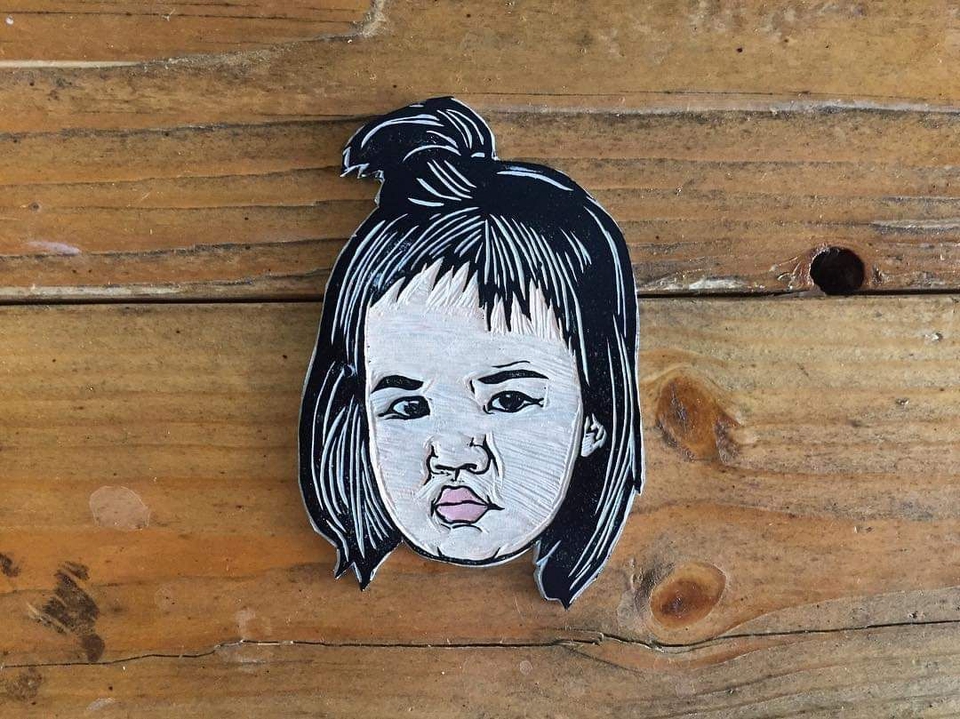 อื่นๆ - งานแกะรูปหน้าคนเป็นแม่เหล็กติดตู้เย็น / Linocut Magnet - 19