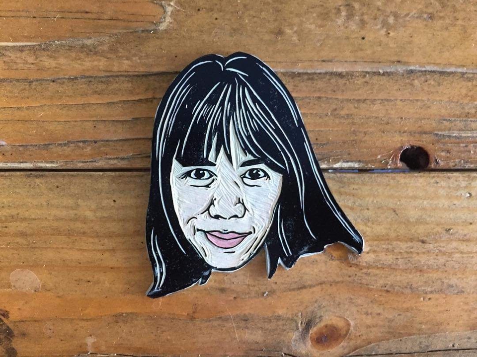 อื่นๆ - งานแกะรูปหน้าคนเป็นแม่เหล็กติดตู้เย็น / Linocut Magnet - 18