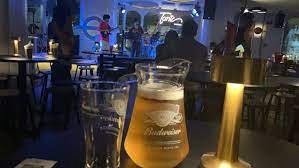 รับจองโต๊ะ