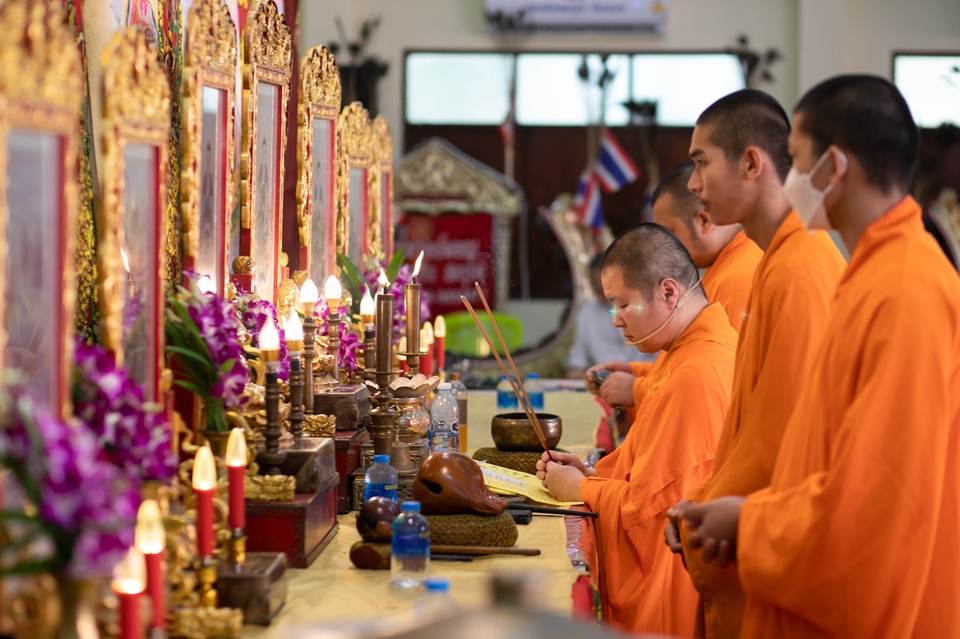 รับถ่ายรูปงานศพ ช่างภาพงานฌาปนกิจ ถ่ายรูปทำบุญ อัฐิ บรรยากาศพิธีการ