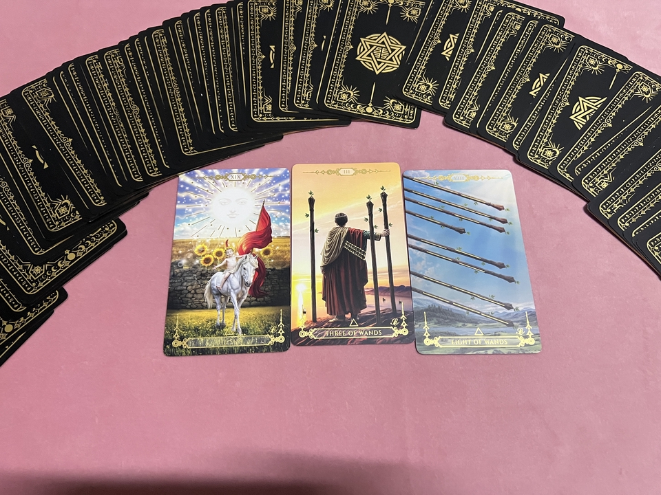 ดูดวงไพ่ทาโรต์ ดูดวงความรัก การงาน