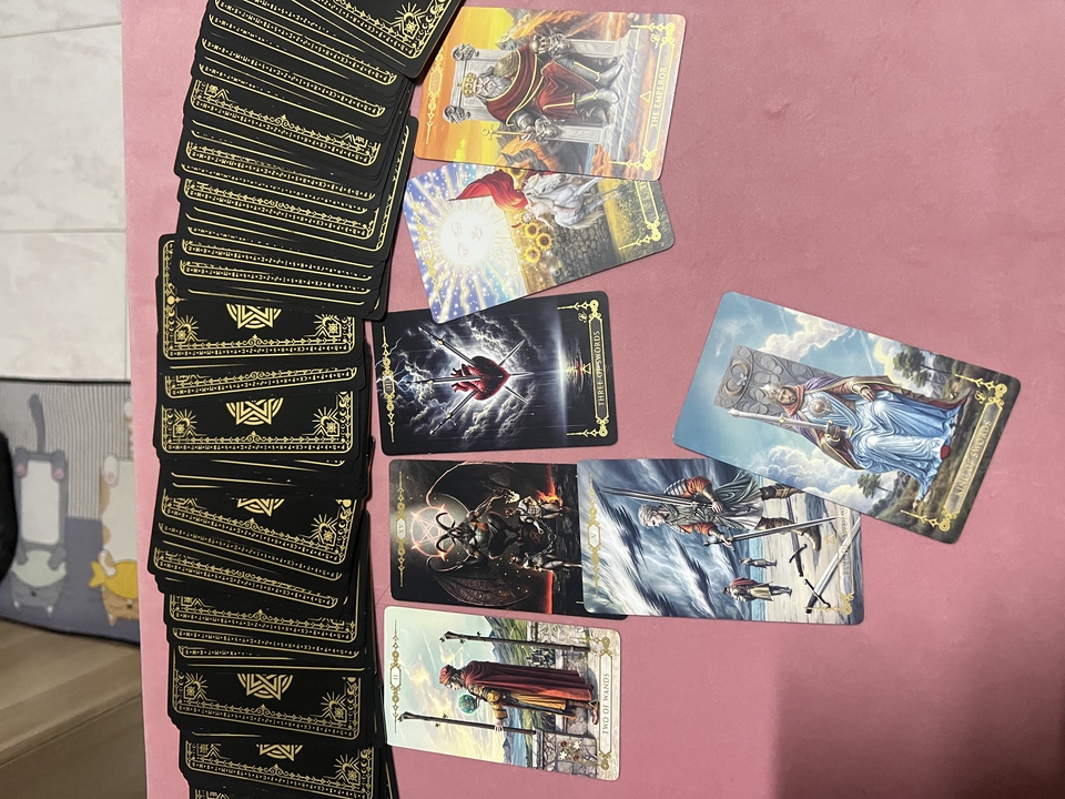 ดูดวงไพ่ทาโรต์ ดูดวงความรัก การงาน