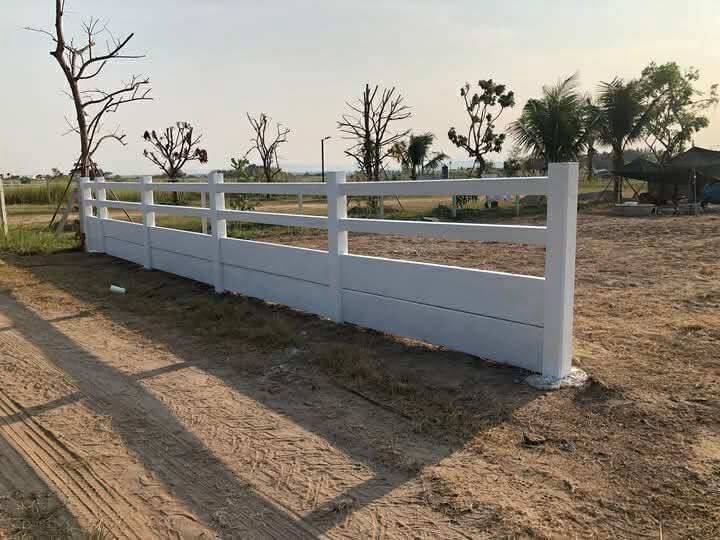 รับเหมาก่อสร้างรั้วบ้านสวย งานก่อสร้างคุณภาพสูง