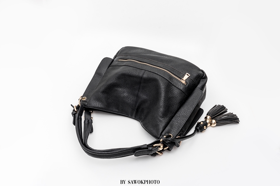 รับถ่ายภาพสินค้า กระเป๋าแฟชั่นมืออาชีพ ช่างภาพสินค้ากรุงเทพ