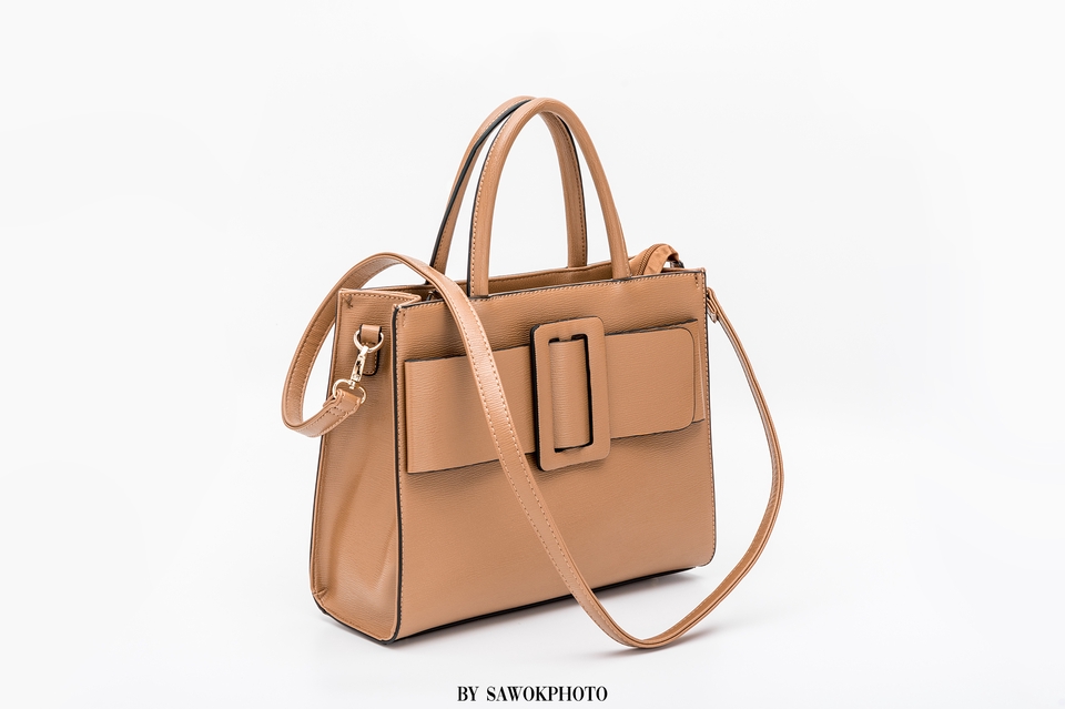 ช่างภาพ รับถ่ายภาพสินค้า กระเป๋าแฟชั่น ภาพถ่ายสินค้าสวยคมชัด