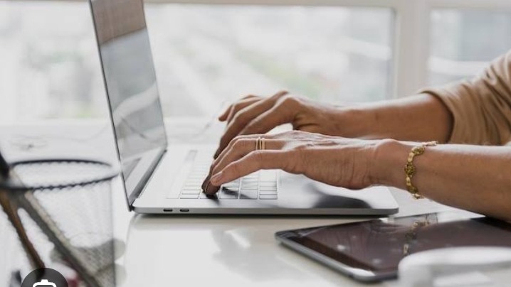 รับเขียนรีวิวทั่วไปค่ะ