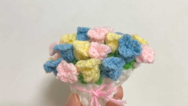 ช่อดอกไม้แผ่นรองแก้วรองชาม