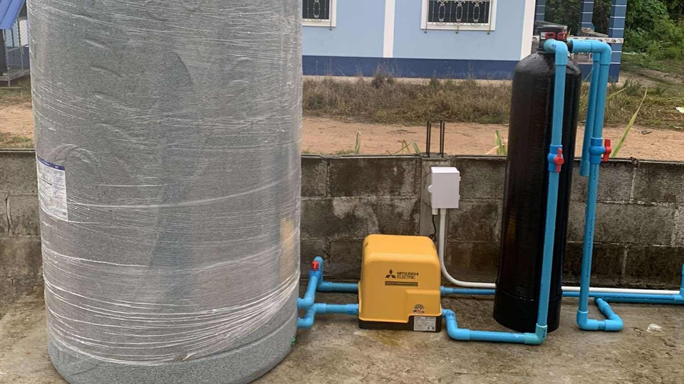 ติดตั้งปั๊มน้ำเเละระบบน้ำ