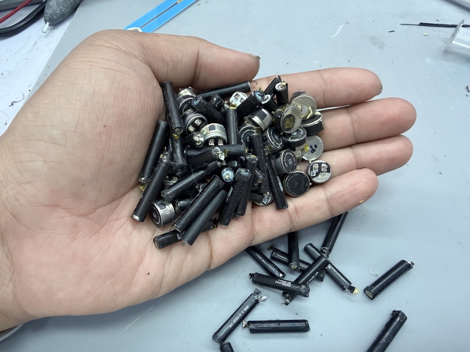 ซ่อมอุปกรณ์ไอที - รับซ่อมAirPods อะไหล่แท้ - 6