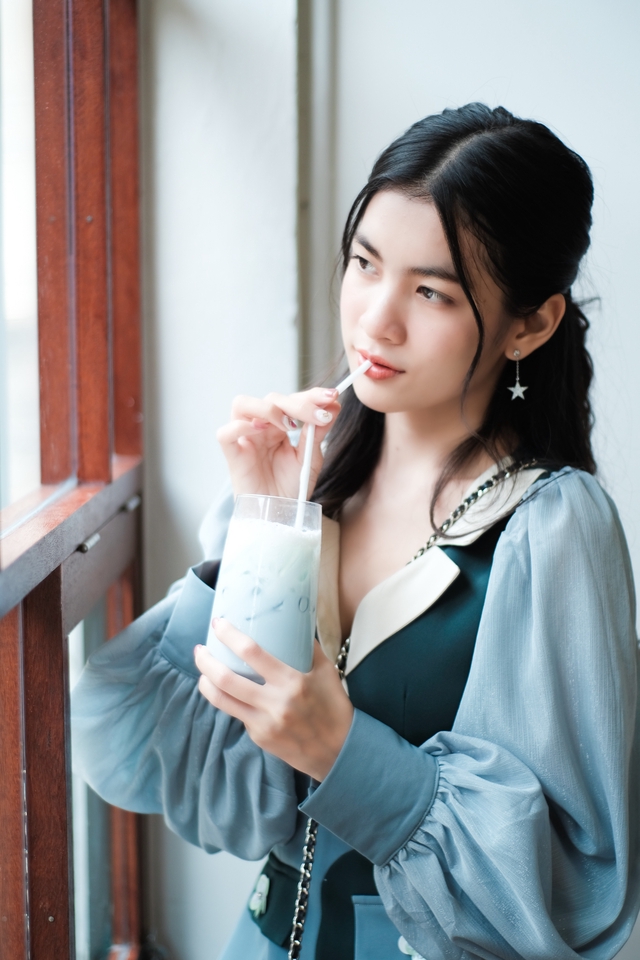 ตากล้อง รับถ่ายรูป portrait ช่างภาพ รับถ่ายรูปโปรไฟล์ ถ่ายรูปคน ถ่ายภาพบุคคล ถ่ายรูปสวยๆ