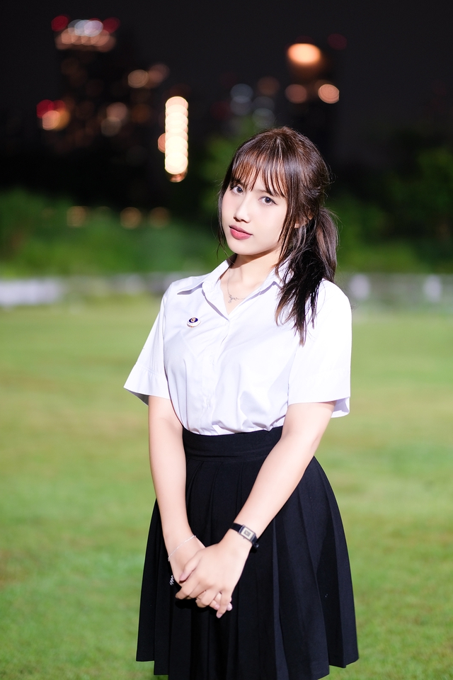 ตากล้อง รับถ่ายรูป portrait ช่างภาพแฟชั่น มุมมองสวยๆ รับถ่ายภาพบุคคล ทั่วไป รูปโปรไฟล์