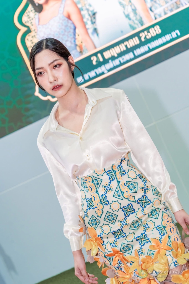 อื่นๆ - นางแบบ ถ่ายแบบเสื้อผ้า รองเท้า หน้าผม - 9