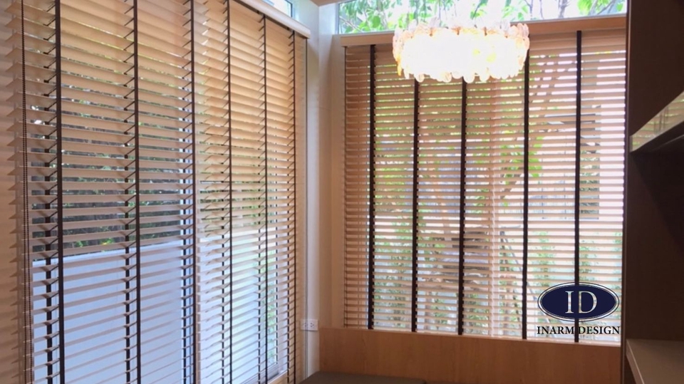 มู่ลี่ไม้ห้องนั่งเล่น