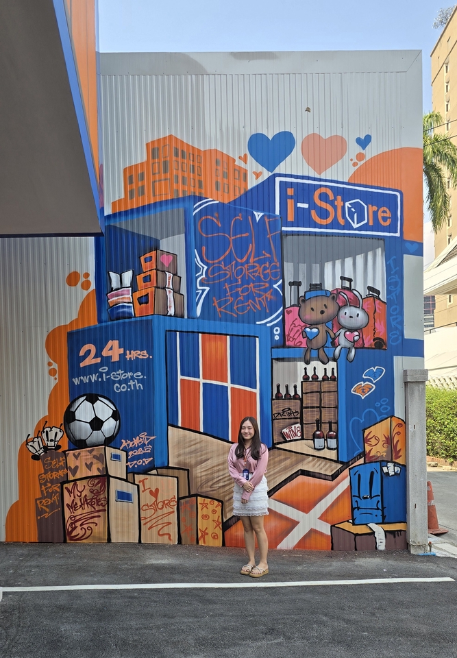 รับเพ้นท์ผนัง3มิติ i-Store สไตล์การ์ตูนน่ารัก