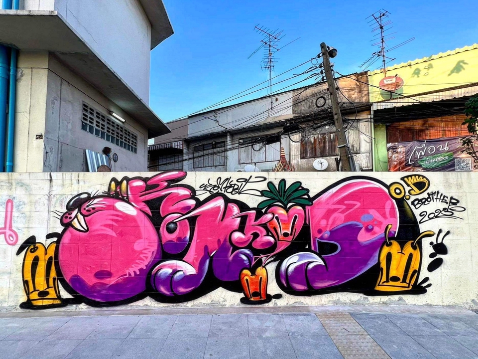 เพ้นท์ผนัง - รับพ่นสีสเปร์ย เพ้นท์ผนัง ตกแต่งร้านต่างๆ - 17