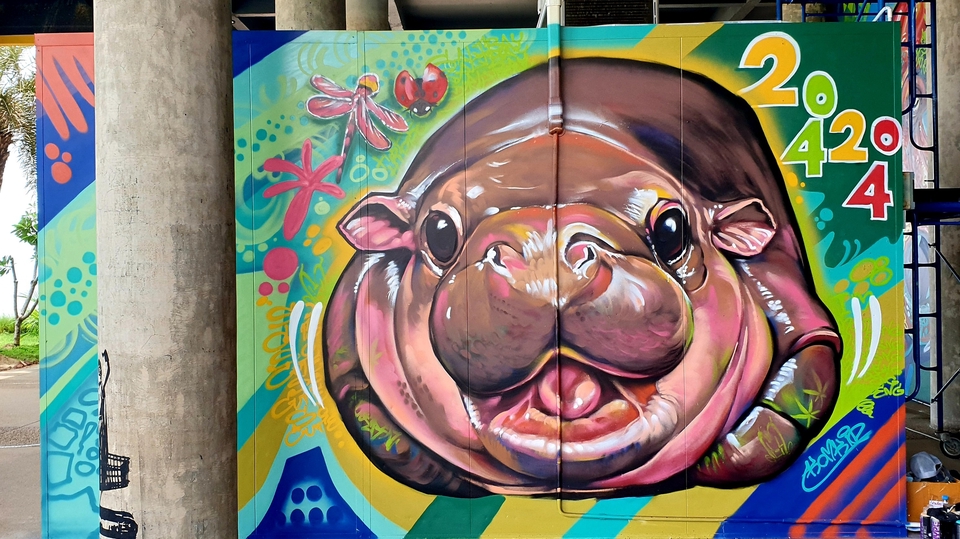 รับพ่นสีสเปรย์เพ้นท์ภาพตกแต่งร้านตามสถานที่ต่างๆในกทม.และต่างจังหวัด