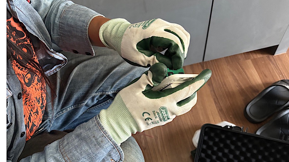 เปลี่ยนสวิตช์ไฟในห้องชุด