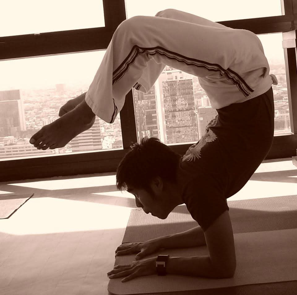 ครูสอนโยคะที่บ้าน โยคะส่วนตัว ท่าโยคะยาก