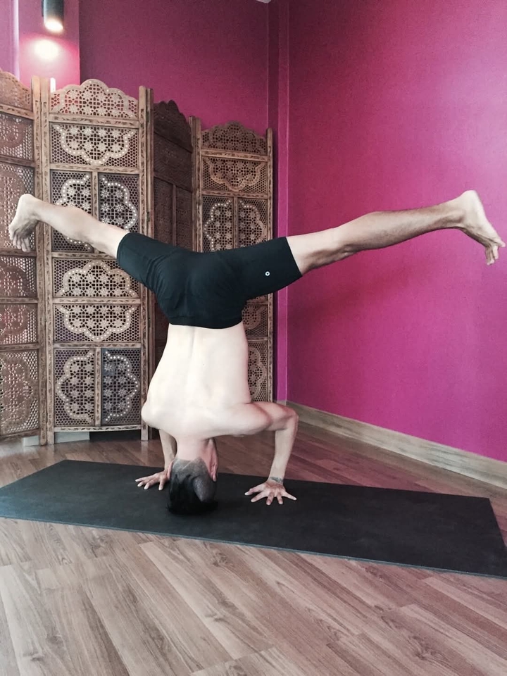 ครูสอนโยคะที่บ้าน โยคะท่าน่าท้าทาย