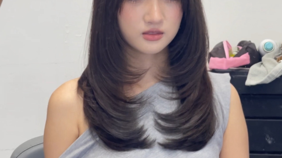 ตัดผมนอกสถานที่ รับตัดผมนอกสถานที่ บริการตัดผมที่บ้าน ตัดผมสวย สไตล์เกาหลี ช่างตัดผมมืออาชีพ ตัดผมดัด ตัดผมซอย บริการถึงที่ ตัดผมตามบ้าน ตัดผมแบบไหนก็ได้ ออกแบบทรงผมให้เข้ากับใบหน้า ราคาเป็นกันเอง