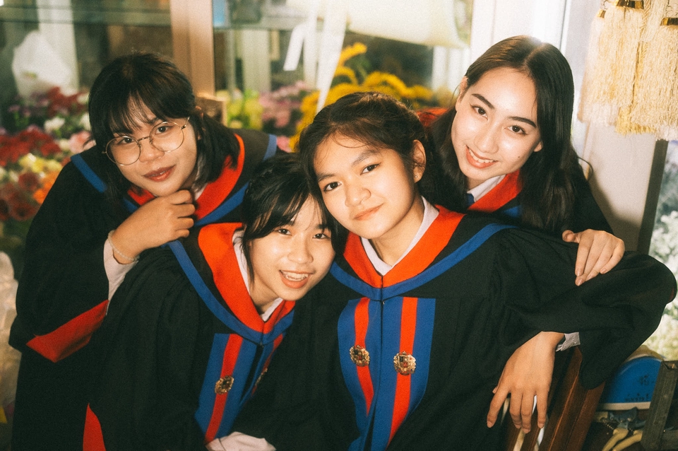 ถ่ายรูปรับปริญญา รับปริญญา ช่างภาพรับปริญญา ช่างภาพ ตากล้อง