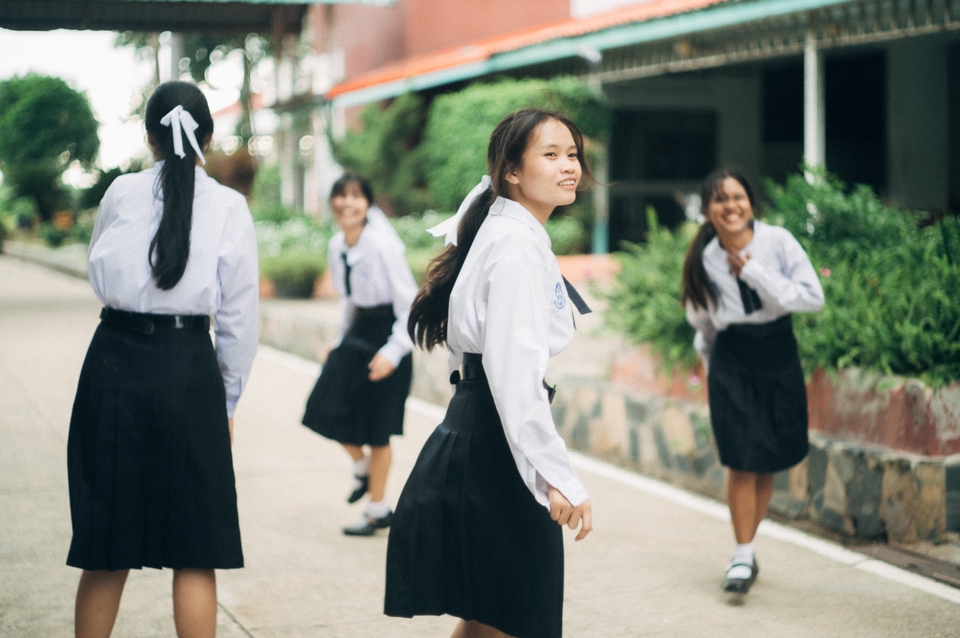รับถ่ายภาพนักเรียนหญิง ช่างภาพอิสระ ถ่ายภาพบุคคล กรุงเทพ