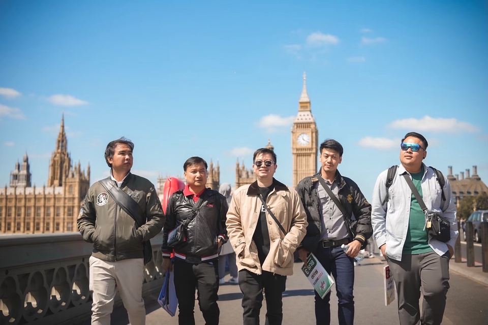 ผู้ช่วยช่างภาพมืออาชีพ กรุงเทพฯ ทีมงานถ่ายภาพลอนดอน