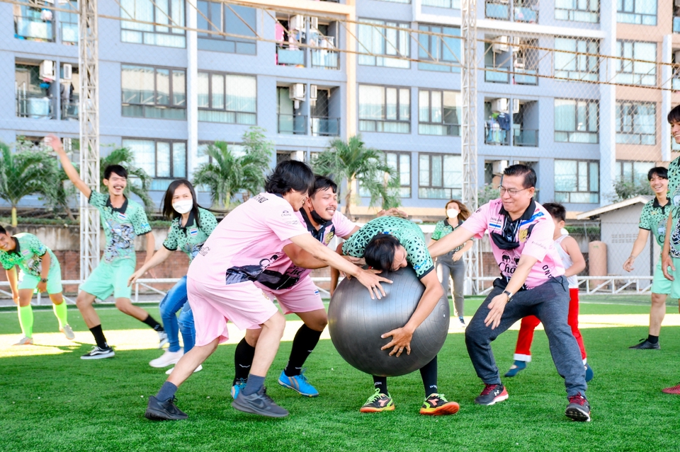 ผู้ช่วยช่างภาพกรุงเทพฯ ทีมงานถ่ายภาพสนุกสนาน