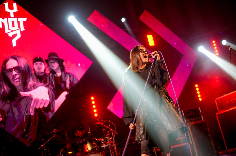 ผู้ช่วยช่างภาพมืออาชีพ งานถ่ายภาพคอนเสิร์ต