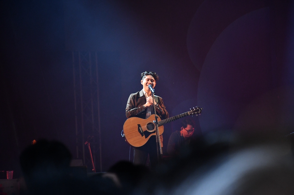 ผู้ช่วยช่างภาพมืออาชีพ บริการถ่ายภาพคุณภาพสูง