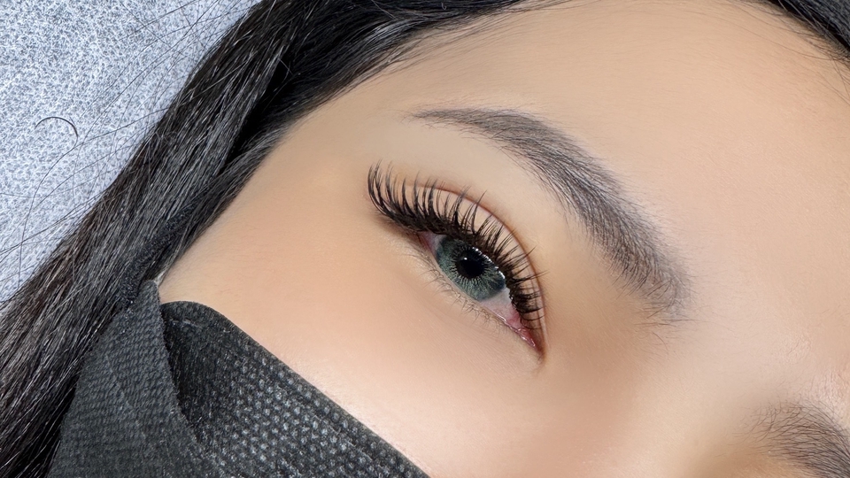 ต่อขนตา wet look