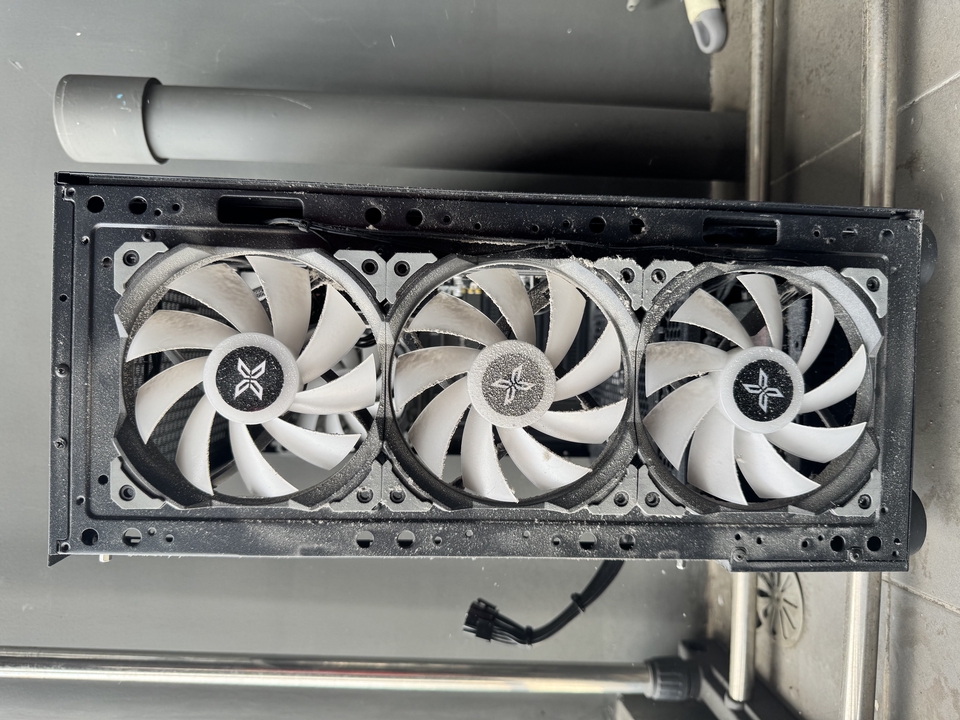 ซ่อมอุปกรณ์ไอที - รับทำความสะอาดคอมพิวเตอร์ PC ถึงบ้าน (On-site) แก้คอมร้อน ฝุ่นหนา เปลี่ยนซิลิโคน Arctic MX-4 - 14