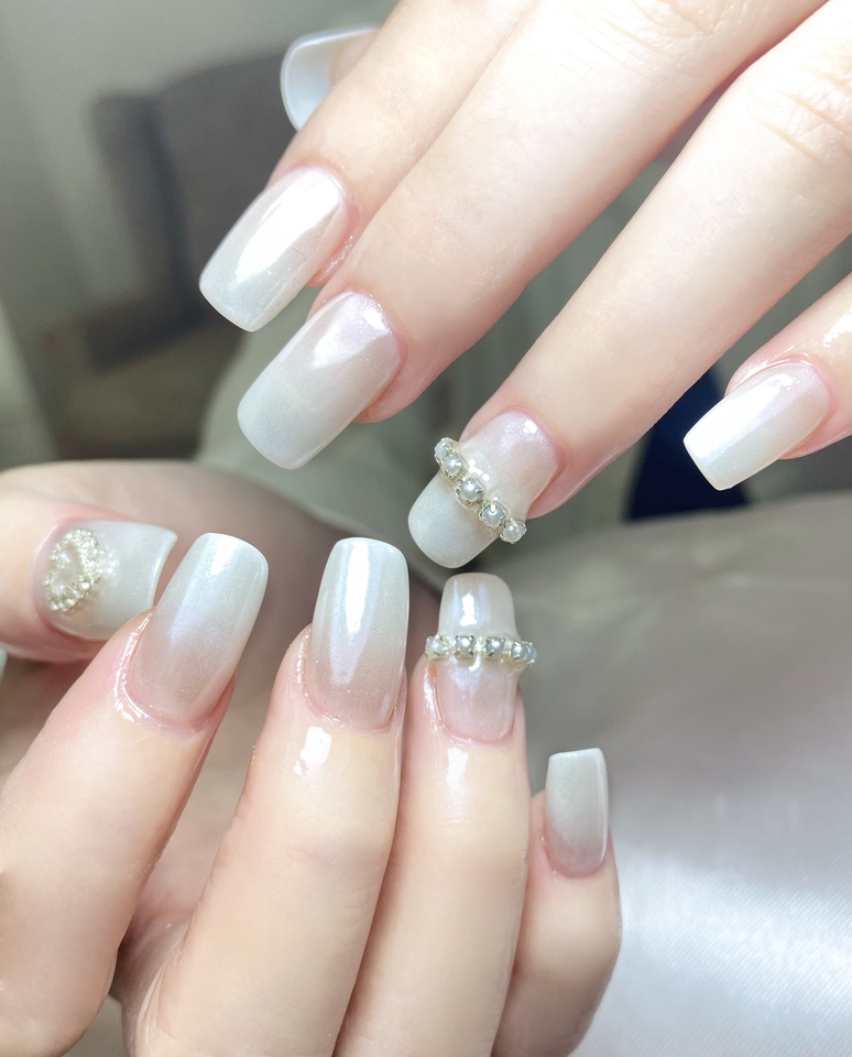 ช่างทำเล็บ - ทาสีเจลและต่อเล็บนอกสถานที่ — สวยครบจบถึงที่บ้าน - 22