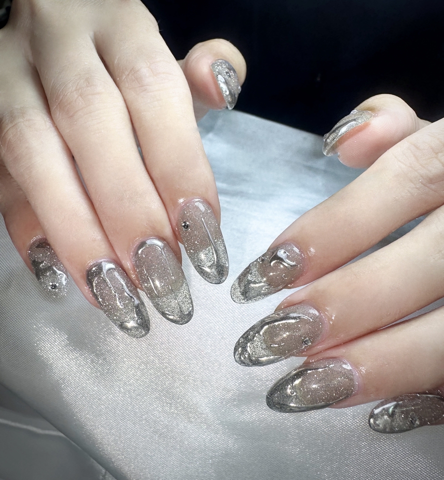 ช่างทำเล็บ - ทาสีเจลและต่อเล็บนอกสถานที่ — สวยครบจบถึงที่บ้าน - 21