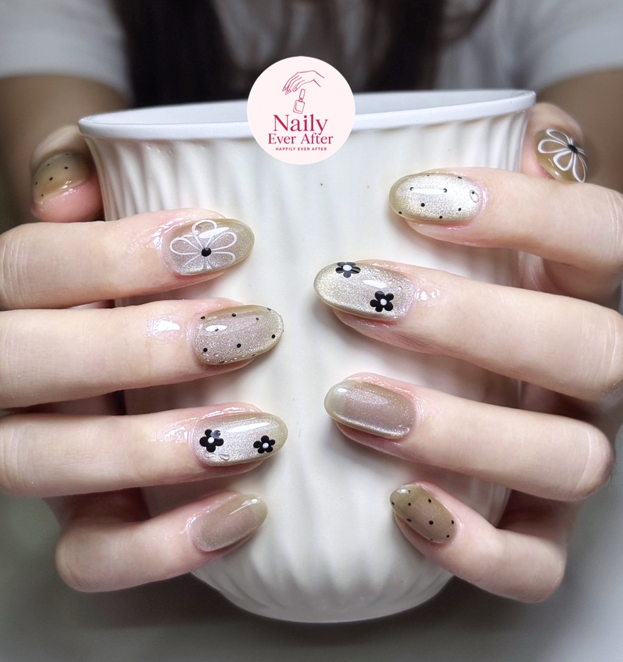 ช่างทำเล็บ - ทาสีเจลและต่อเล็บนอกสถานที่ — สวยครบจบถึงที่บ้าน - 27