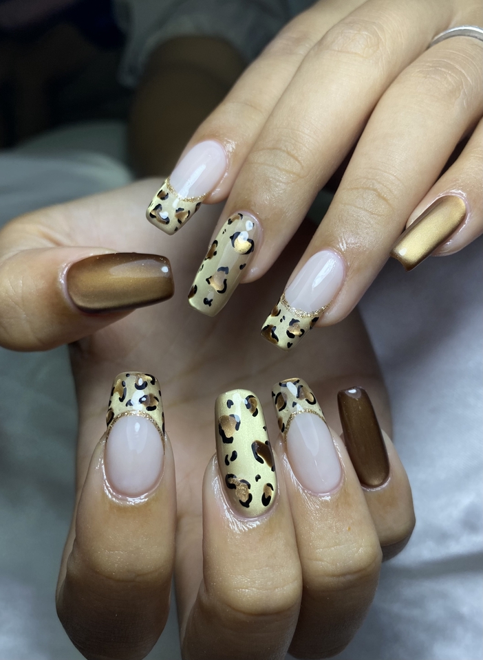 ทำเล็บนอกสถานที่ ลายเล็บเสือดาวสุดชิค ดูแลเล็บสวย ทำเล็บที่บ้าน สะดวกสบาย บริการทำเล็บที่บ้านครบวงจร เพ้นท์เล็บเจลสวยๆ ทำเล็บแฟชั่น เก๋ๆ จากช่างทำเล็บฟรีแลนซ์ทั่วไทย เล็บสวยทันที ไม่ต้องออกจากบ้าน