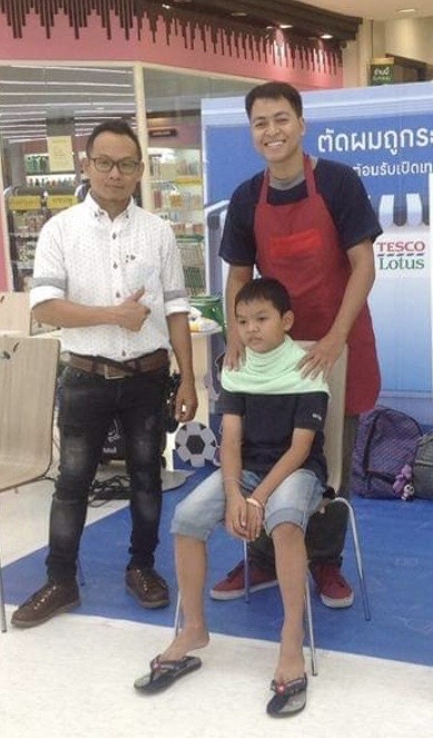 ยิ้มหน่อยอ้าย เดี๋ยวลูกค้าไม่เข้า