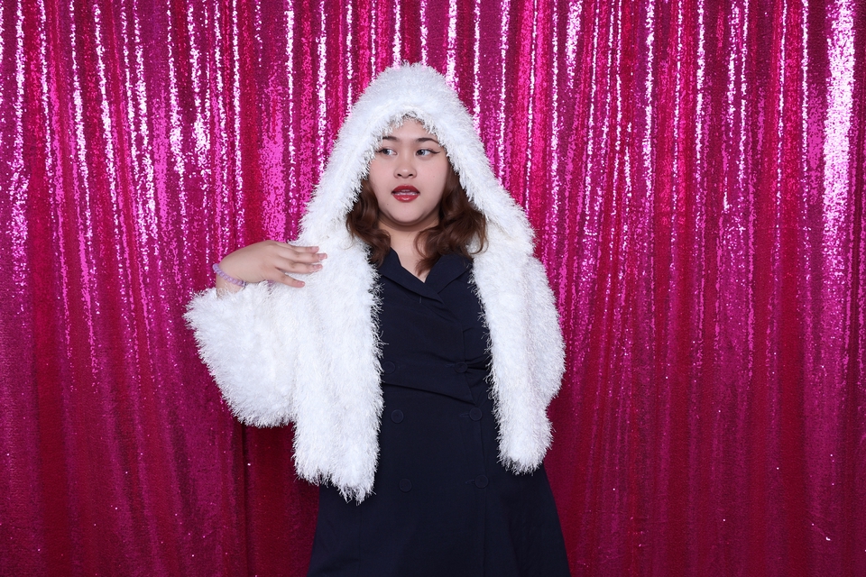 รับทำInfluencer Marketing ดาราหญิงสวยแต่งตัวเก๋ วางแผนการตลาด